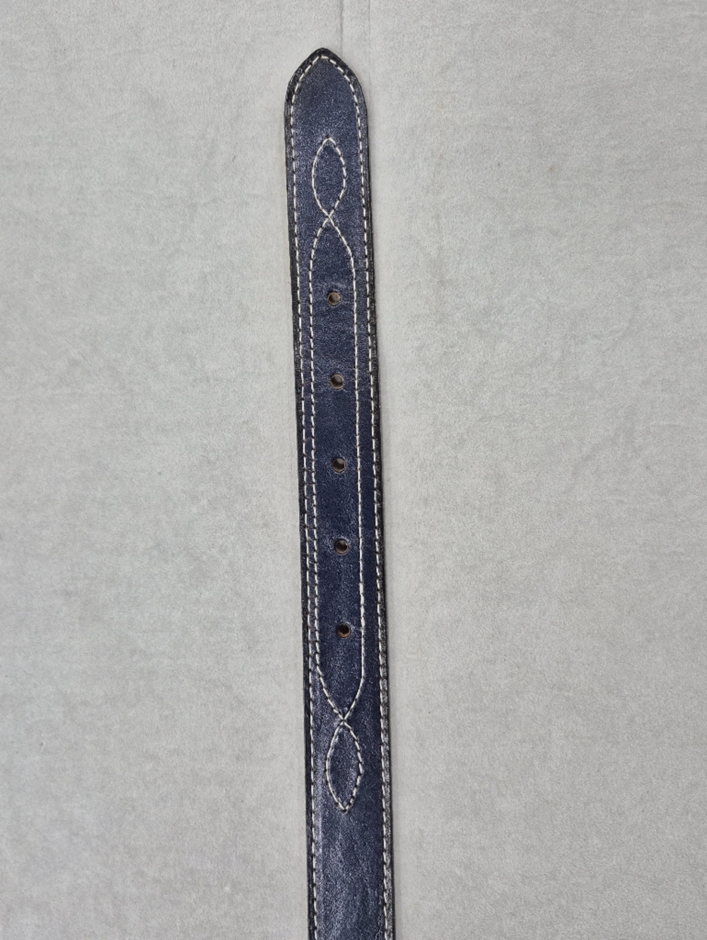 Classic Navy Leather Belt with Brass Buckle - Picture 4 of 12